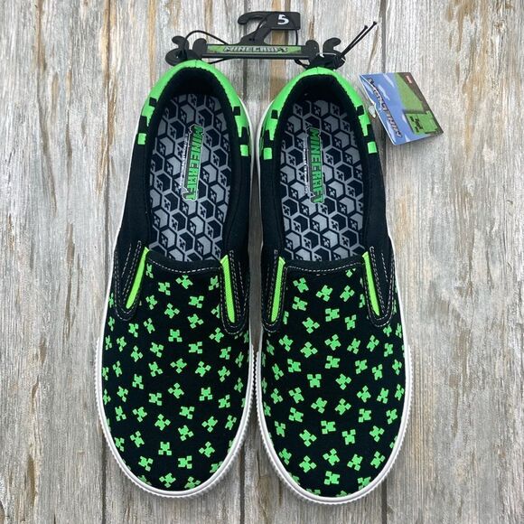 Big Boys Minecraft Gaming Canvas Slip-on Sneakers Shoes Size 5 - Picture 1 of 9